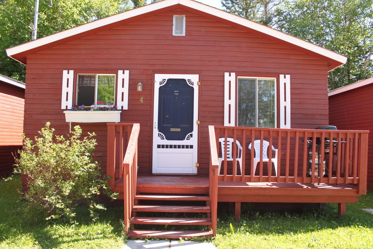 Lush'S Cottages Cormack Exterior foto